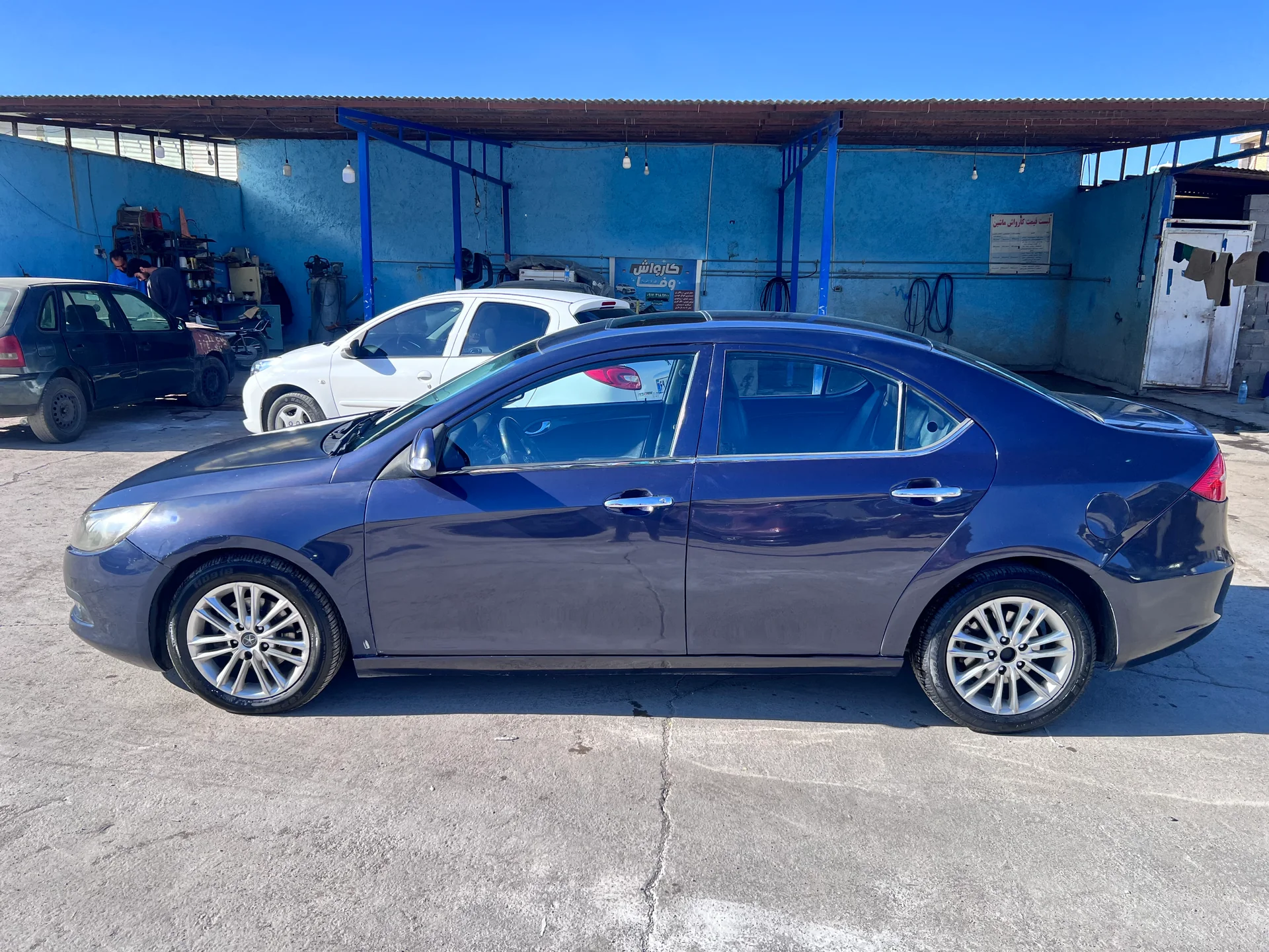 لیست قیمت خودروهای پرفروش داخلی و وارداتی چهارشنبه ۱۷ دی ۱۴۰۴